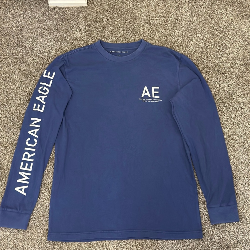 American Eagle Outfitters Men's Navy Long Sleeve Tee